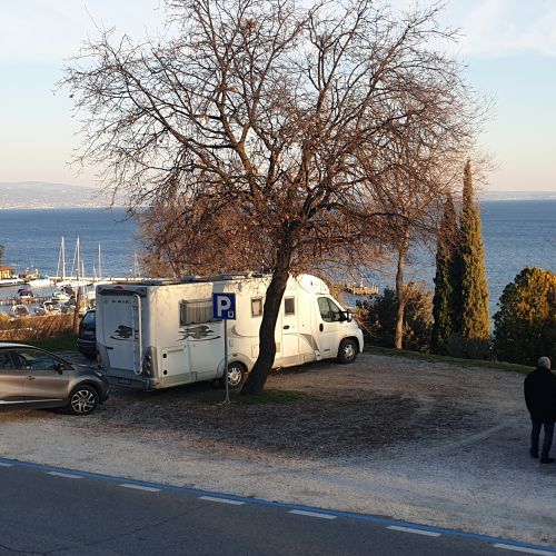 lago di garda camper