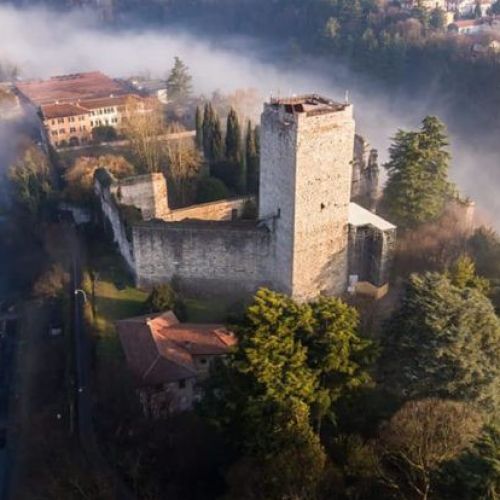 Castello Visconteo Trezzo sull'Adda Hallowen in camper